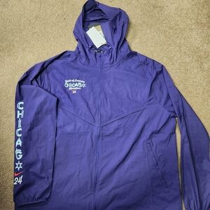 New Nike 2024 Chicago Marathon Impossibly Light Windrunner Jacket Purple Mens